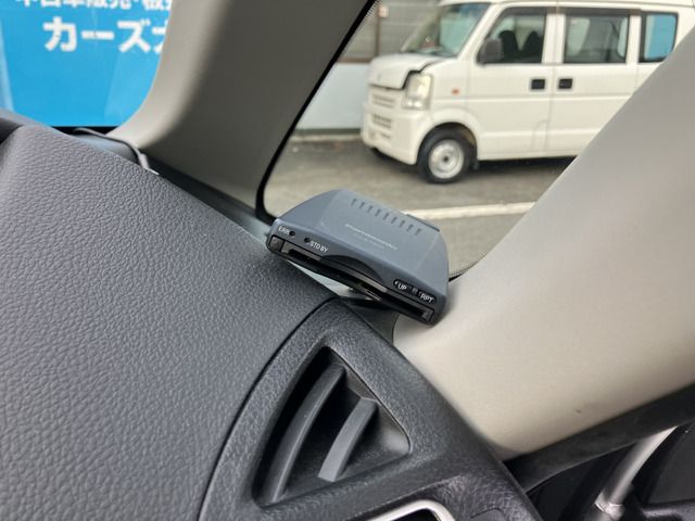 NISSAN SERENA  S-HYBRID 2012