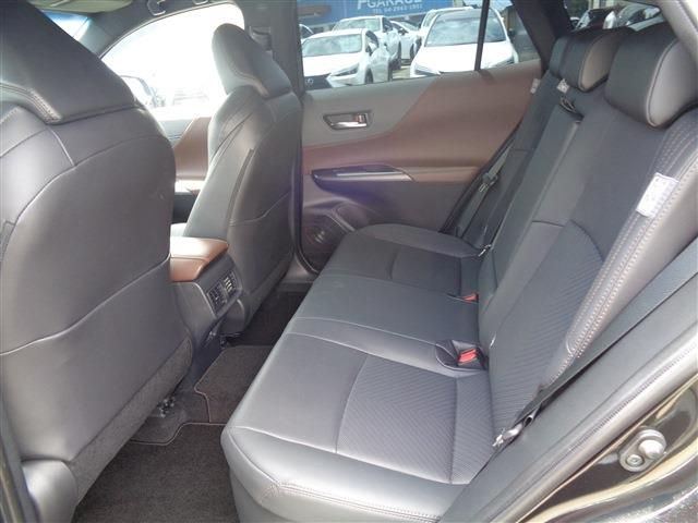 TOYOTA HARRIER HYBRID 2023