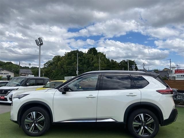 NISSAN X-TRAIL HYBRID 4WD 2023