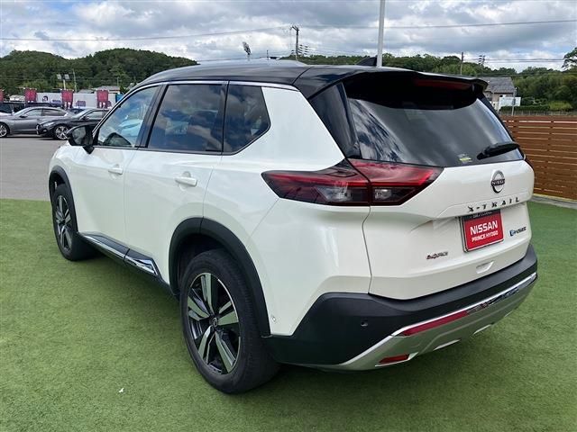 NISSAN X-TRAIL HYBRID 4WD 2023