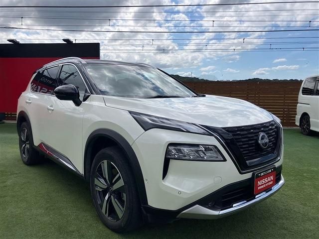 NISSAN X-TRAIL HYBRID 4WD 2023