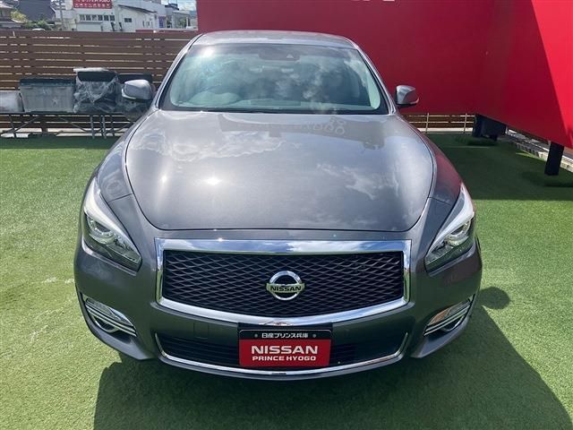 NISSAN FUGA HYBRID 2022