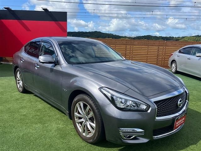 NISSAN FUGA HYBRID 2022