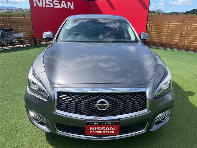 NISSAN FUGA HYBRID 2022