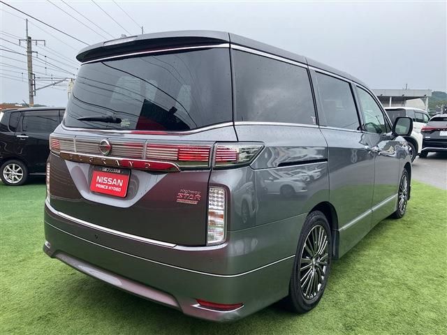 NISSAN ELGRAND 2022