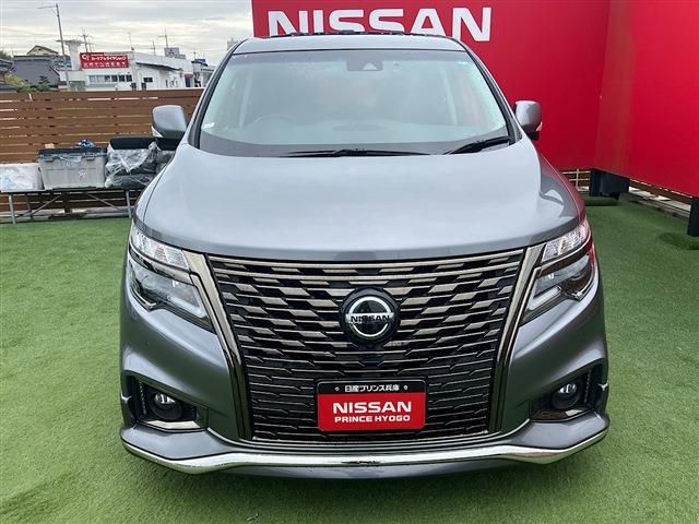 NISSAN ELGRAND 2022