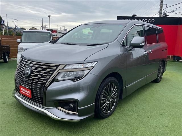 NISSAN ELGRAND 2022