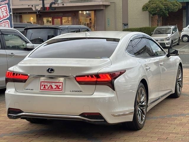 TOYOTA LEXUS LS500h 2021
