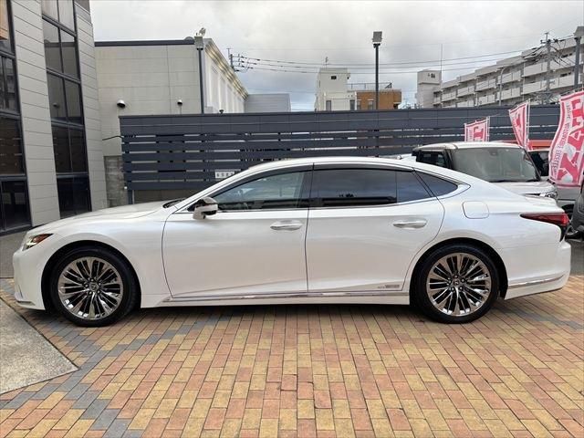 TOYOTA LEXUS LS500h 2021