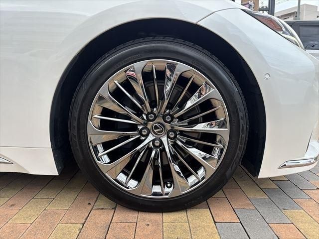 TOYOTA LEXUS LS500h 2021