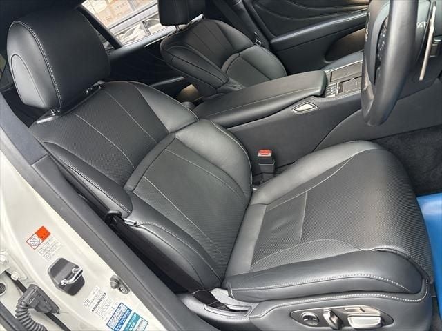 TOYOTA LEXUS LS500h 2021