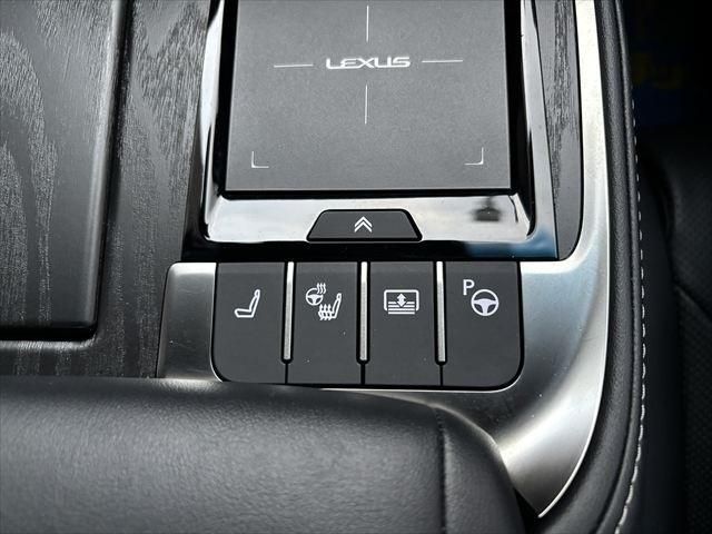 TOYOTA LEXUS LS500h 2021