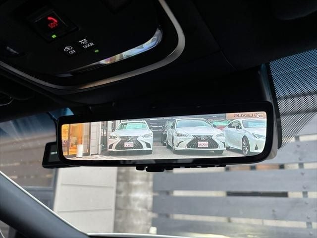 TOYOTA LEXUS LS500h 2021