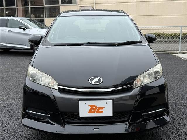 TOYOTA WISH 2013