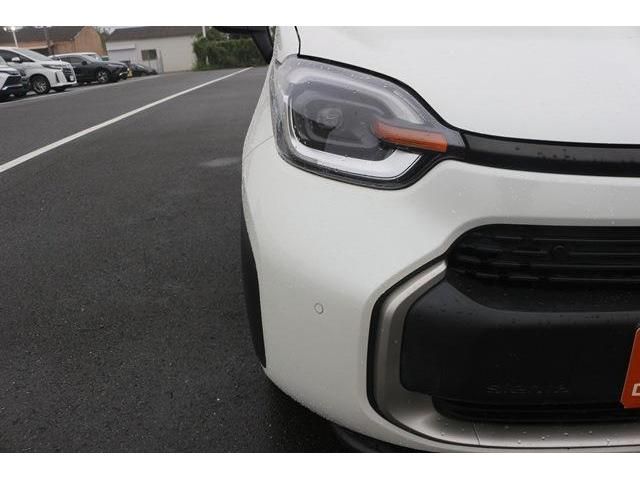 TOYOTA SIENTA HYBRID 2022