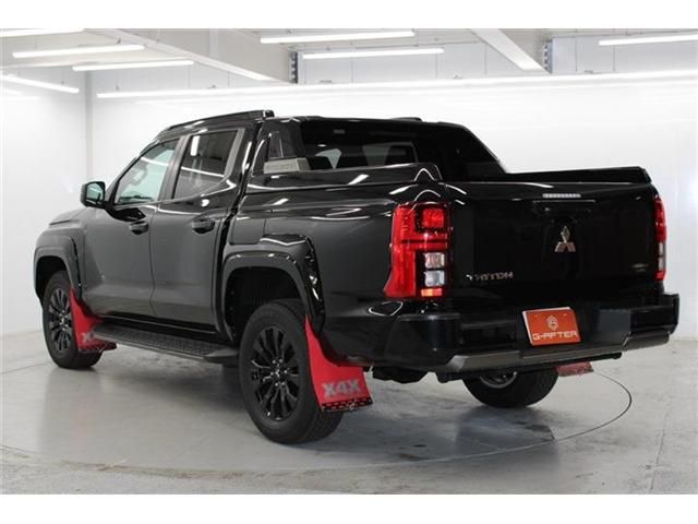 MITSUBISHI TRITON 2025