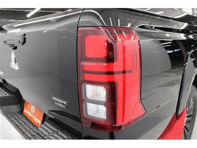 MITSUBISHI TRITON 2025