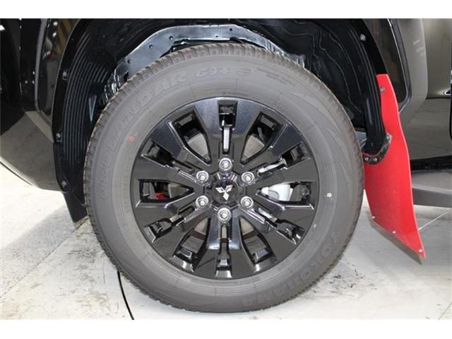 MITSUBISHI TRITON 2025