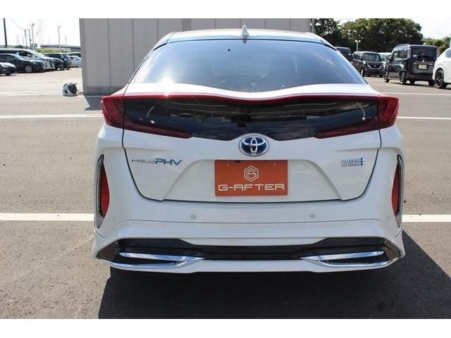 TOYOTA PRIUS PHV 2017