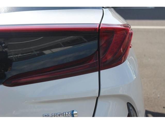 TOYOTA PRIUS PHV 2017