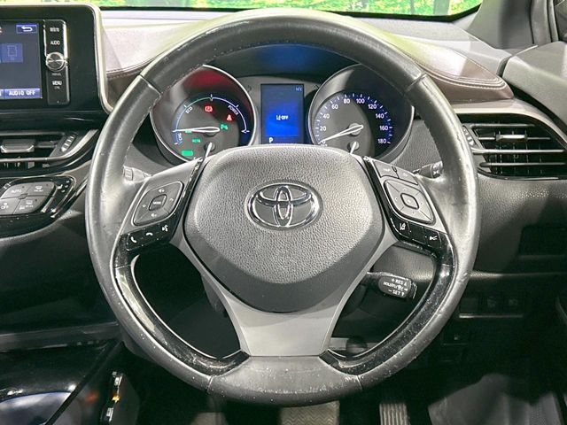 TOYOTA C-HR 2017