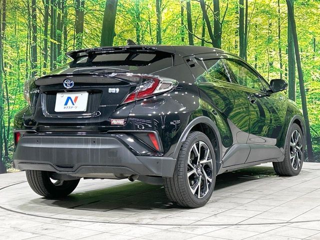 TOYOTA C-HR 2017