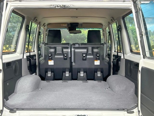 TOYOTA LANDCRUISER 70 2024