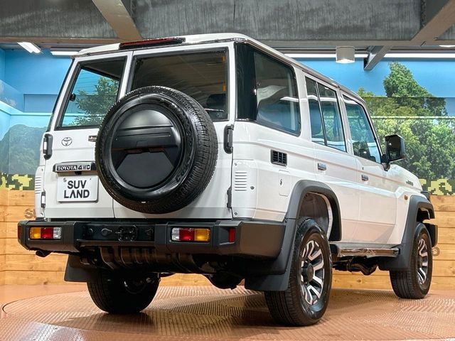 TOYOTA LANDCRUISER 70 2024