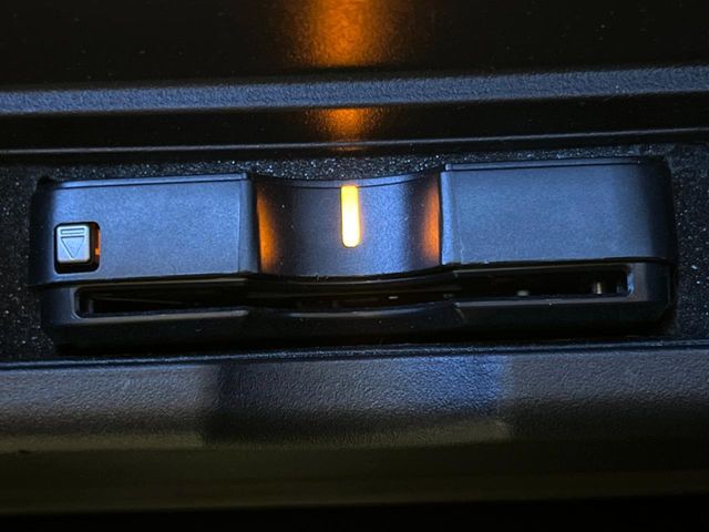 TOYOTA HARRIER 4WD 2017