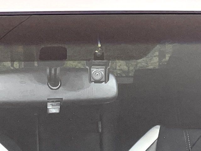 TOYOTA HARRIER 4WD 2017