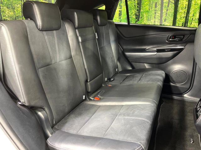 TOYOTA HARRIER 4WD 2017