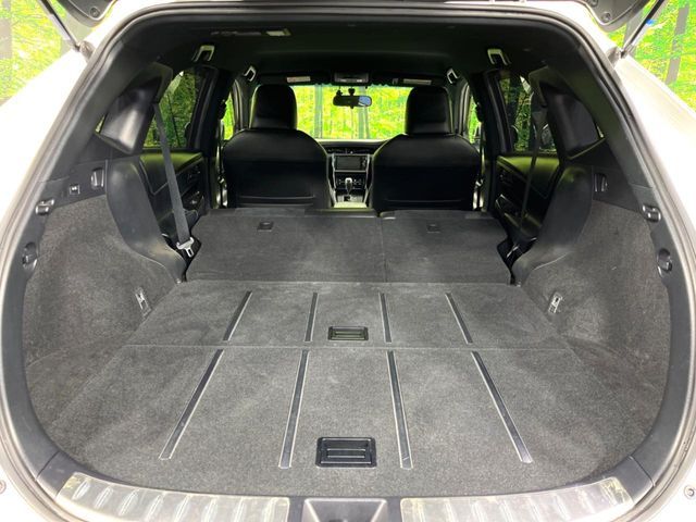 TOYOTA HARRIER 4WD 2017