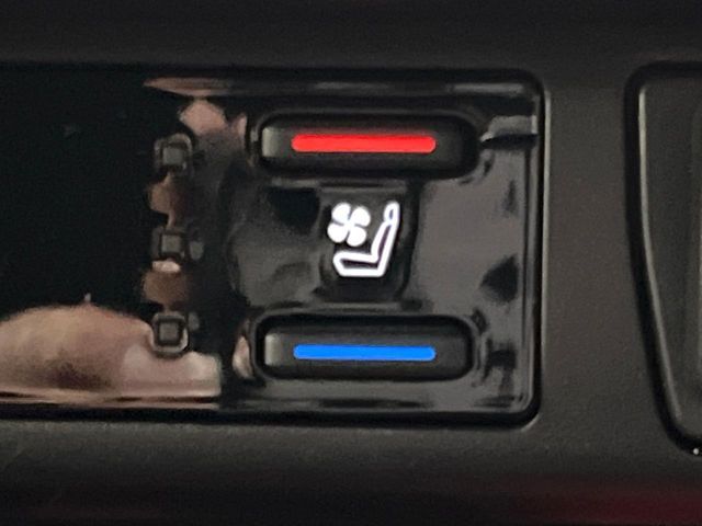 TOYOTA RAV4 4WD 2023