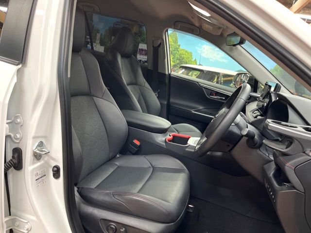 TOYOTA RAV4 4WD 2023