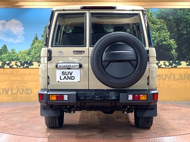 TOYOTA LANDCRUISER 70 2024