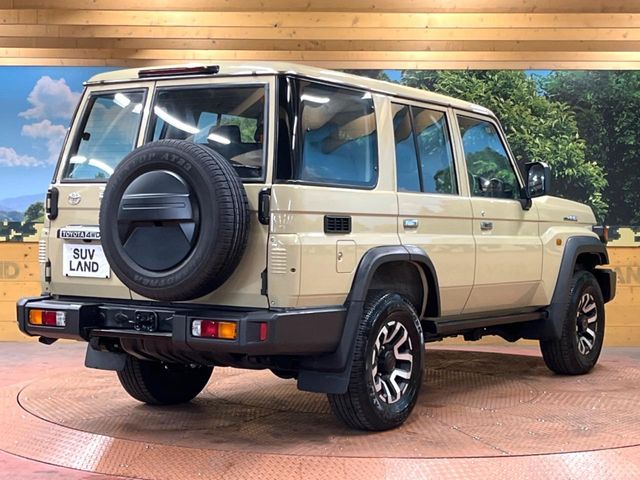 TOYOTA LANDCRUISER 70 2024