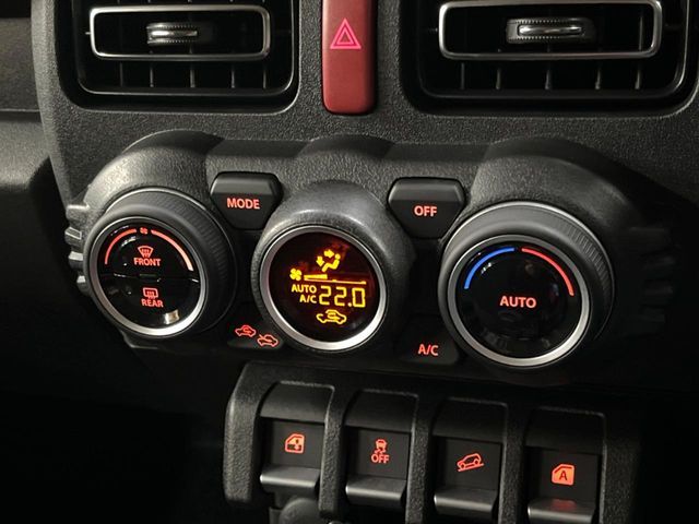 SUZUKI JIMNY NOMADE 2025