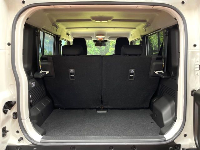 SUZUKI JIMNY NOMADE 2025