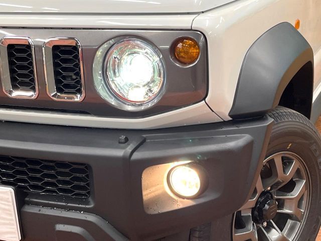SUZUKI JIMNY NOMADE 2025