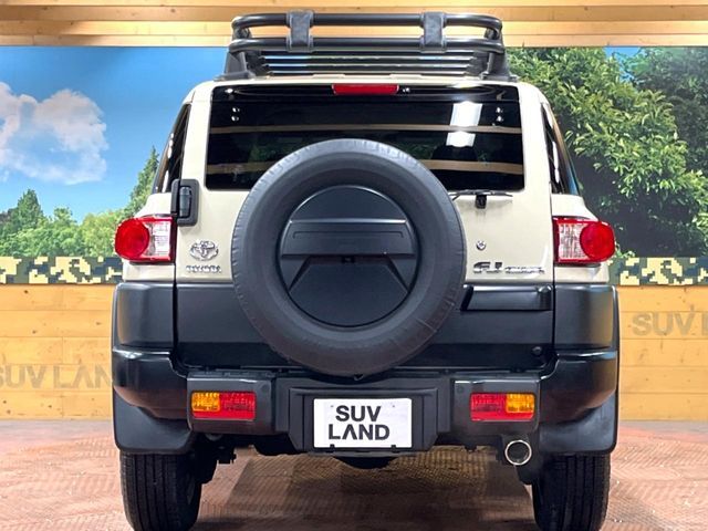 TOYOTA FJ CRUISER 4WD 2018