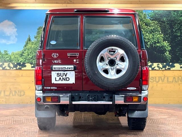 TOYOTA LANDCRUISER van 2015