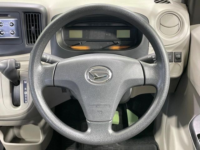 DAIHATSU MIRA e:S 2016