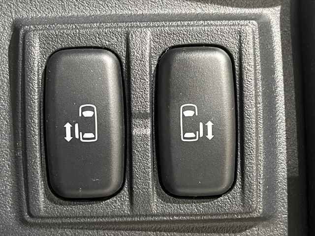 MITSUBISHI DELICA D:5 2WD 2013