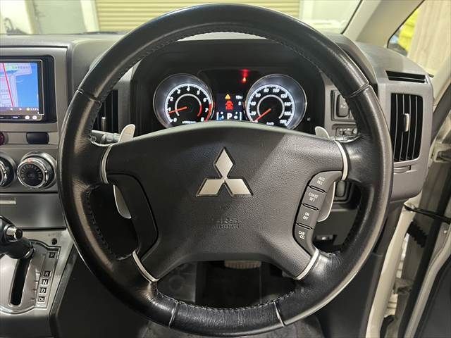 MITSUBISHI DELICA D:5 2WD 2013