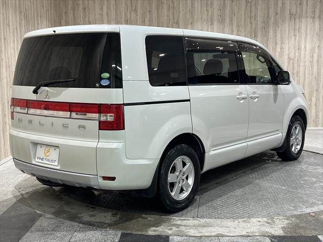 MITSUBISHI DELICA D:5 2WD 2013