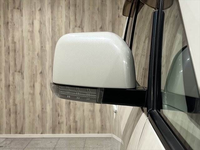 MITSUBISHI DELICA D:5 2WD 2013