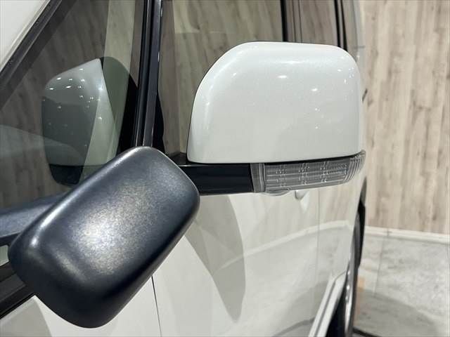 MITSUBISHI DELICA D:5 2WD 2013