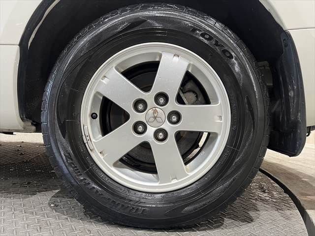 MITSUBISHI DELICA D:5 2WD 2013