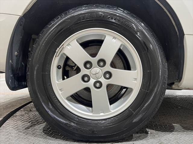 MITSUBISHI DELICA D:5 2WD 2013