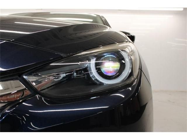 MAZDA AXELA SPORTS 2017